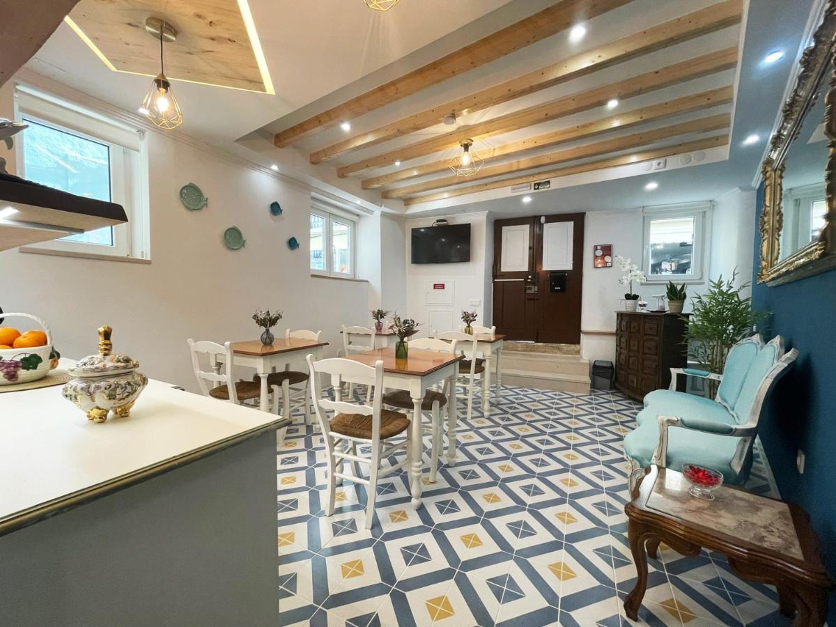 Baia Do Mundo Bed & Breakfast Setubal Bagian luar foto